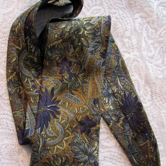 Pierre Cardin Men Silk Tie, Floral - Picture 6 of 7